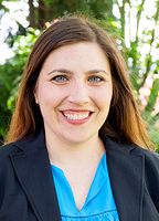 Caitlin-Carlson-Headshot